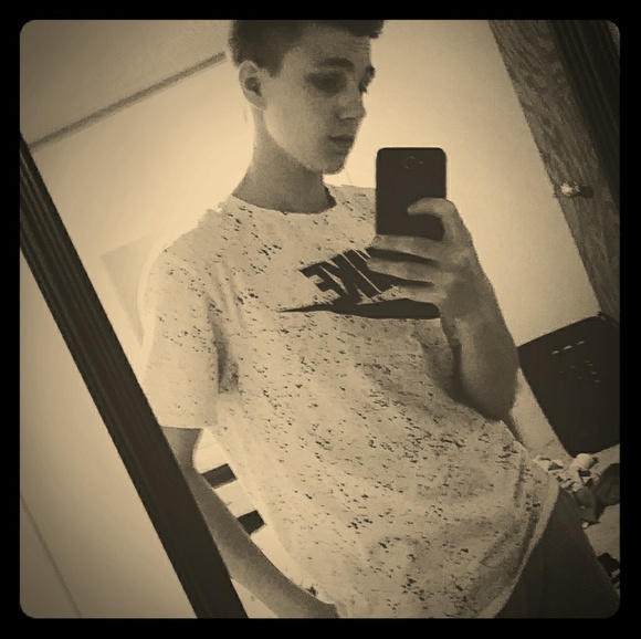 Meet your Posher, Garrett - Picture 1 of 1